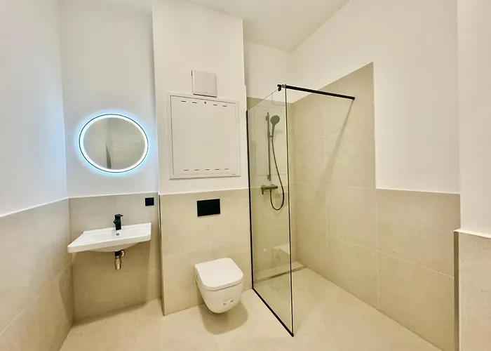 Appartement Modern Stylish With Garden & Free Parking *